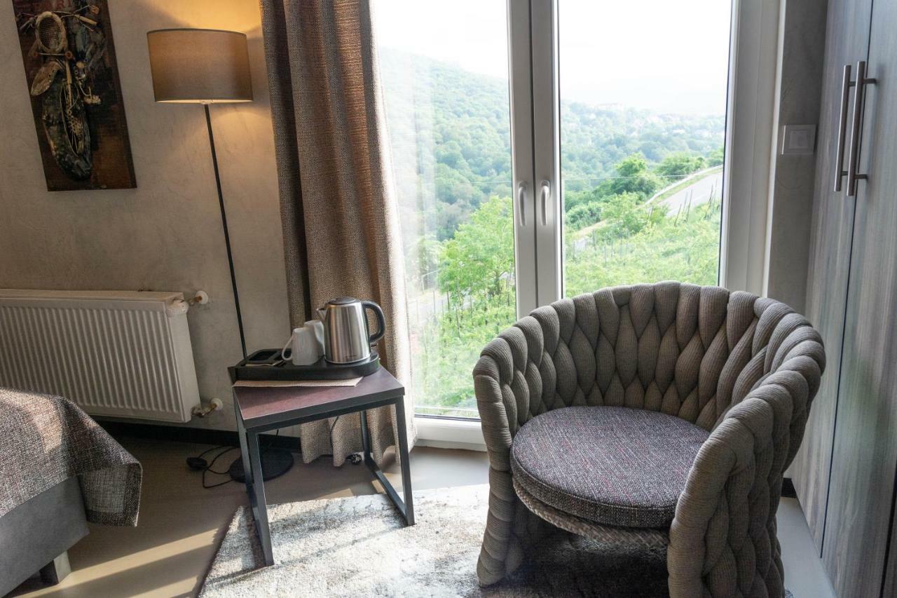 Hotel-Restaurant-Weingut Kapellenhof クロッテン エクステリア 写真