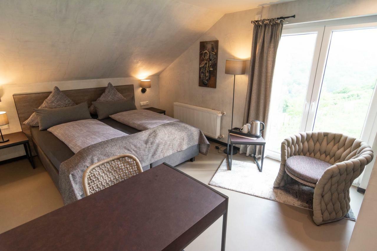 Hotel-Restaurant-Weingut Kapellenhof クロッテン エクステリア 写真